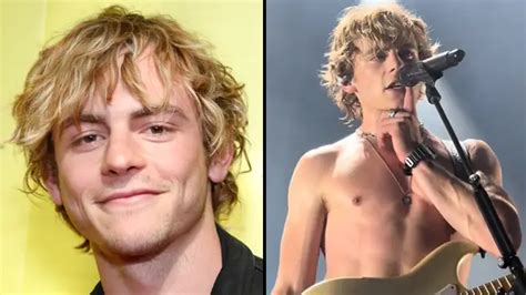 ross lynch sexy|Ross Lynch sang shirtless at a gig again and the internet is in a ...